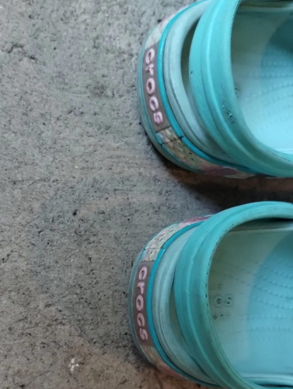 CROCS previously owned